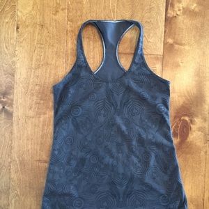 Gray patterned lulu tank